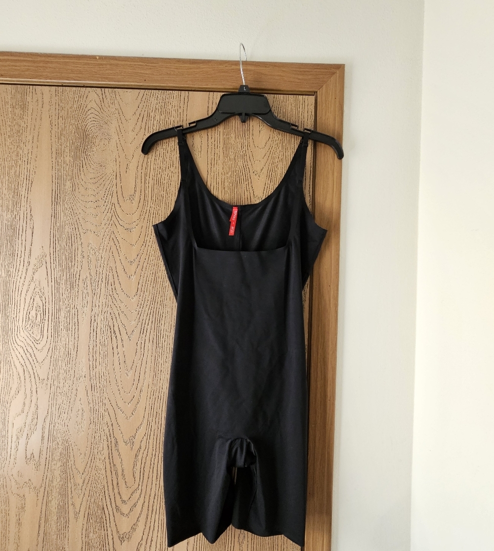 PRICE REDUCTION...Spanx High-Waist Open-Bust Shaping Bodysuit Black - Picture 2 of 6
